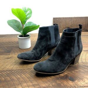 VINCE 7.5 Hallie Leather Suede Bootie Black Pewter Round Toe Italian